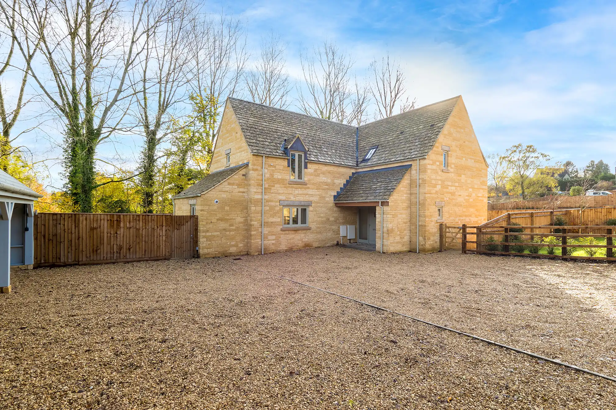 Orchard Grove, Kemble