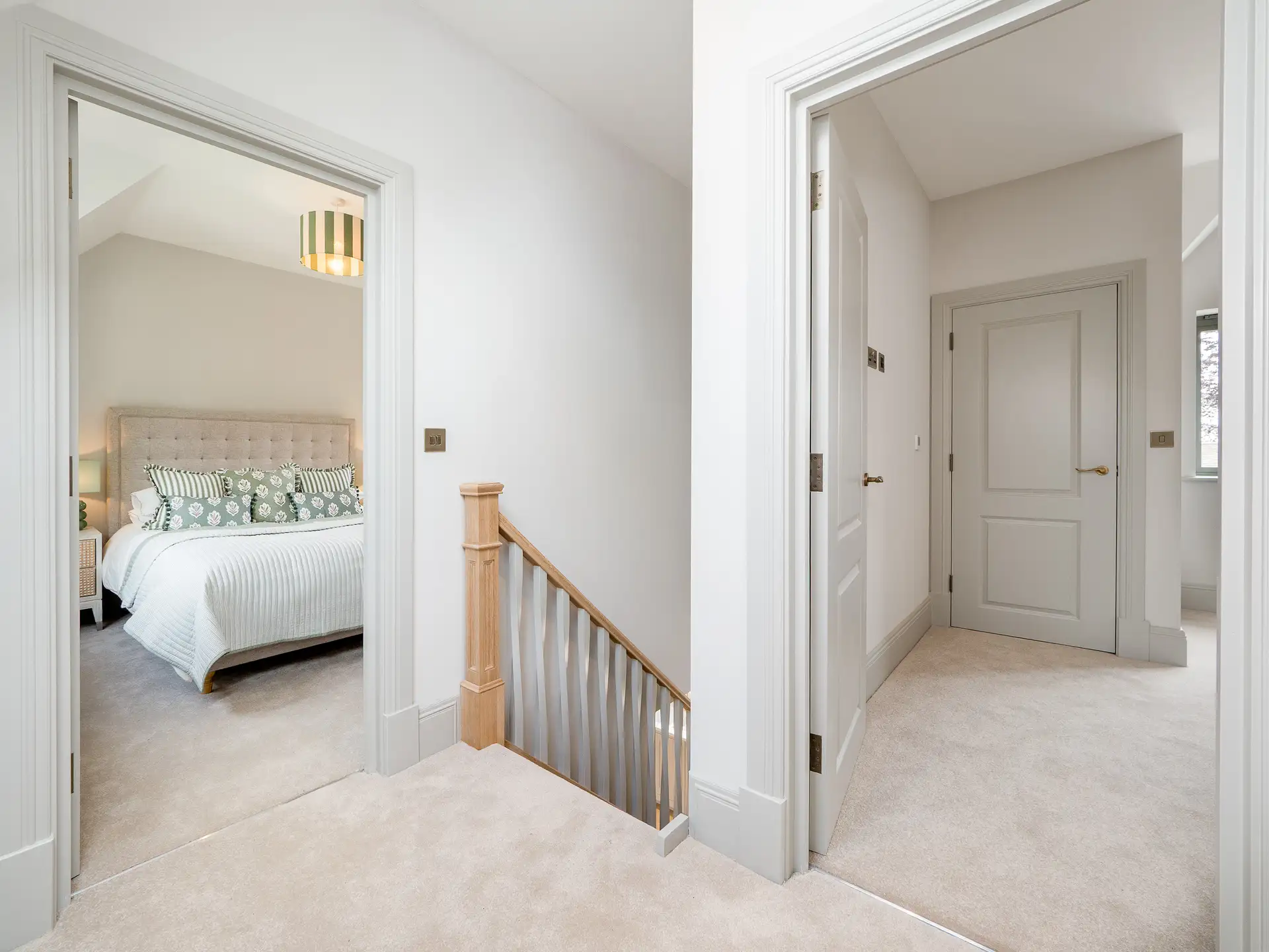 Landing with entrances to two bedrooms
