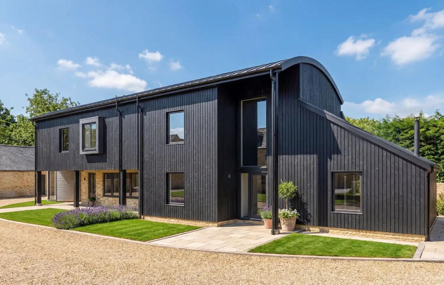 No.3 Link-Detached Dutch Barn